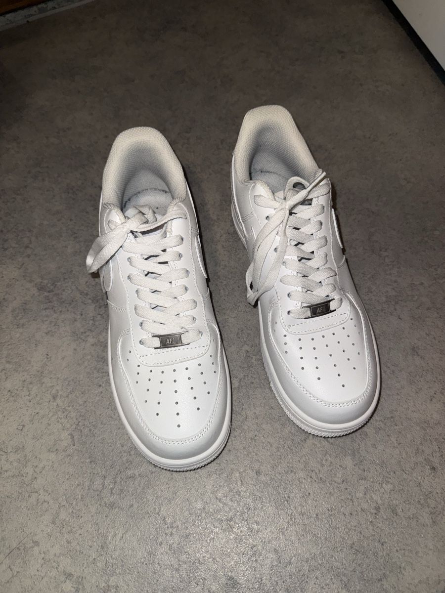 Nike Scarpe da uomo: Nike Air Force Männer – Nuovo (secondo la descrizione) da Winterthur venduto da ata_2tld