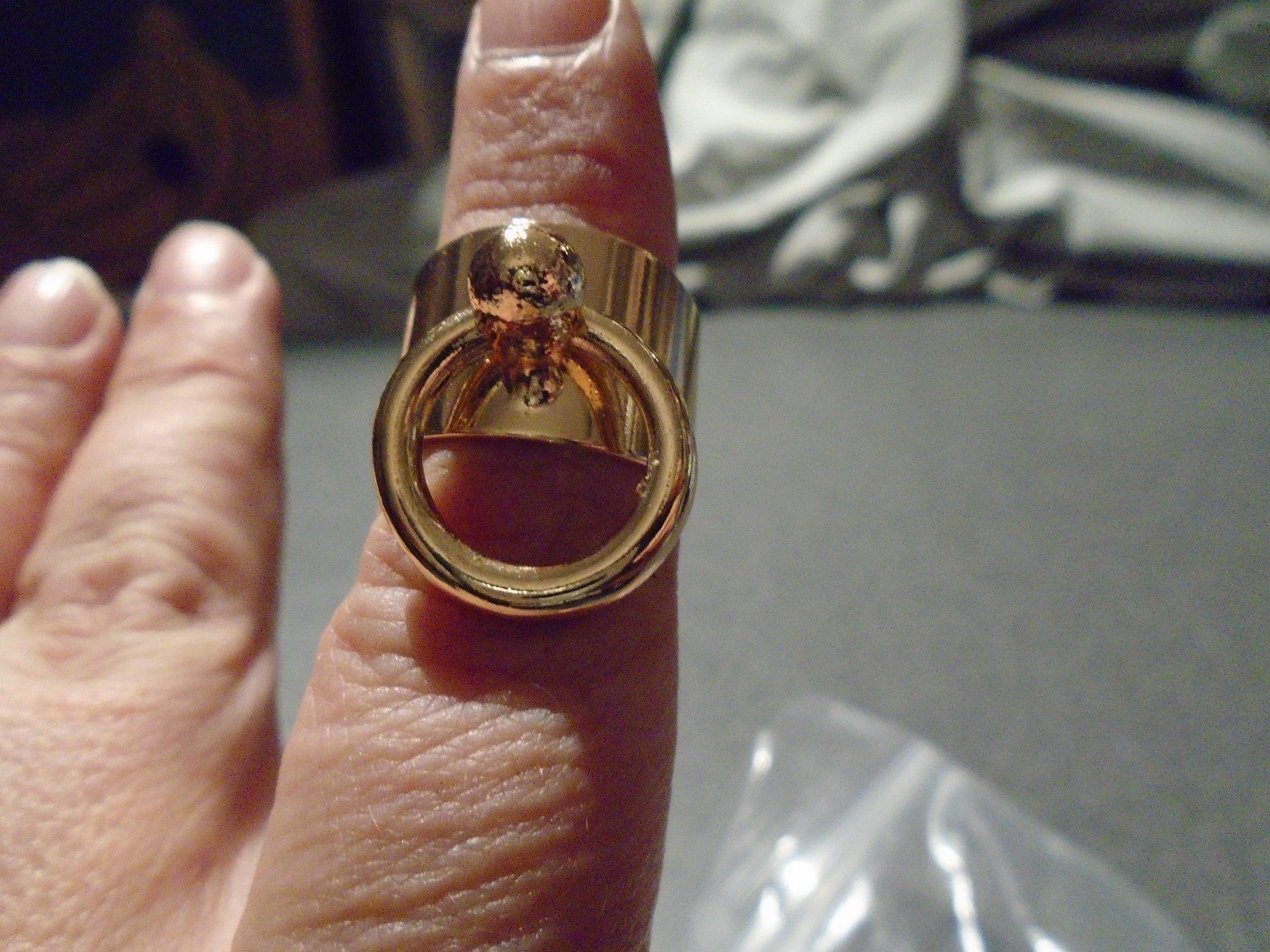 Anelli: Ring goldfarbig mit Ring, verstellbar – Nuovo e nell'imballaggio originale da Zürich venduto da abraxas1291