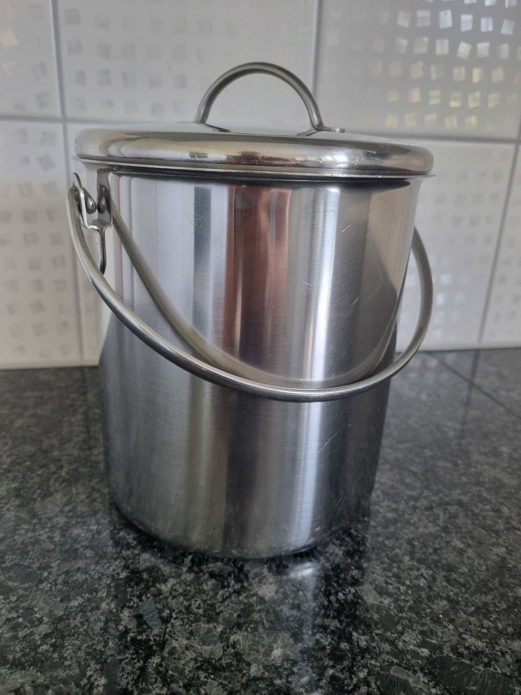 Casseroles: Milchkessel INOX, 3 Liter – D'occasion à Eschenbach SG par Ma69st