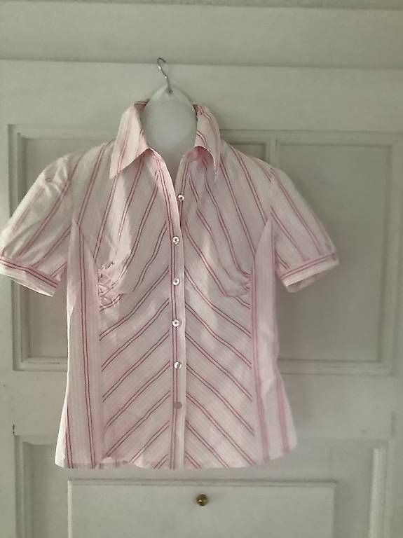 Camicette: Adorable blouse neuve à manches courtes, 36 – Usato da Pully venduto da san_b2w6