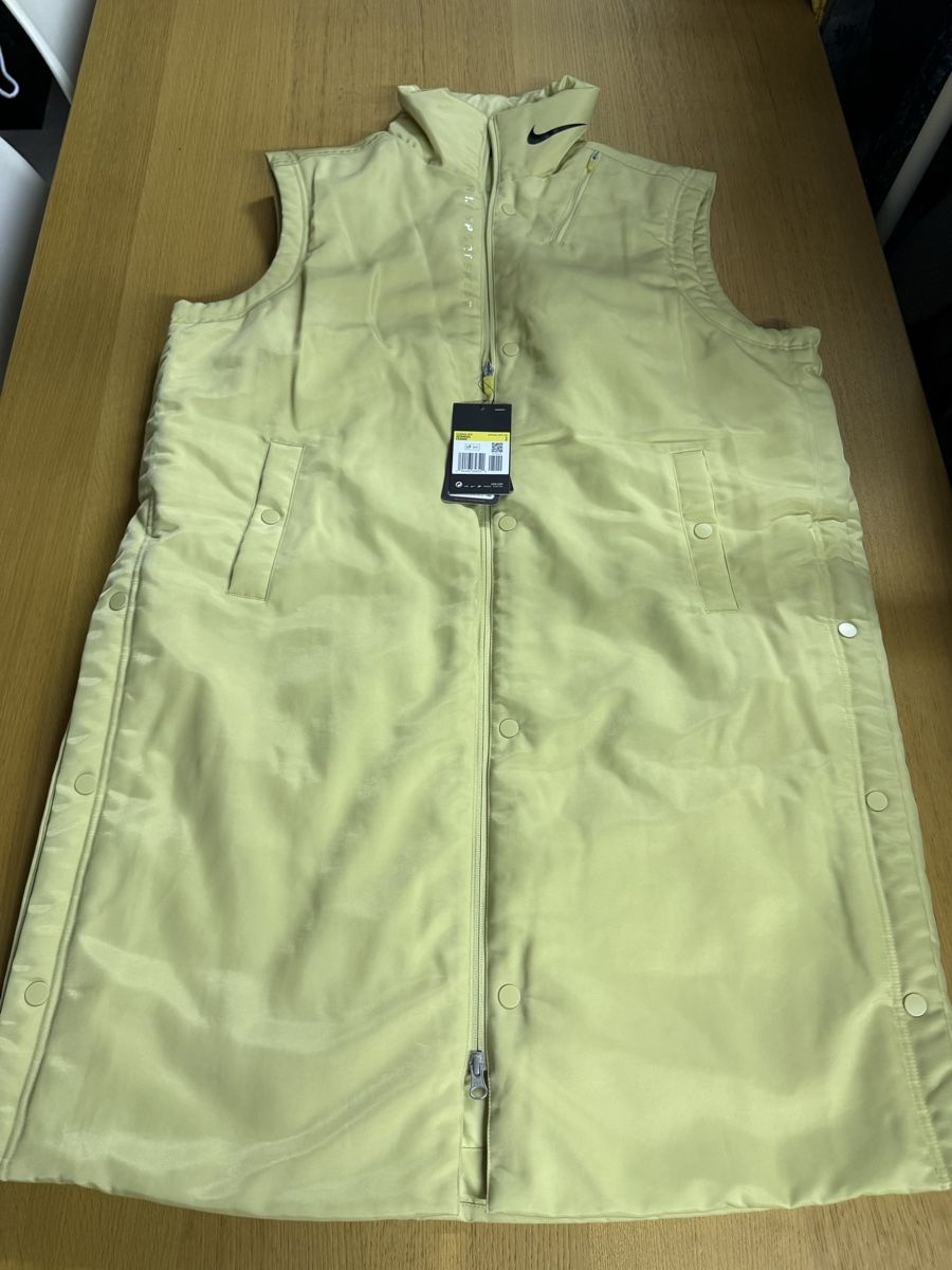 Nike Gilet & Giacche senza maniche: Nike gilet, new  – Nuovo e nell'imballaggio originale da Zürich venduto da EShopping81 1