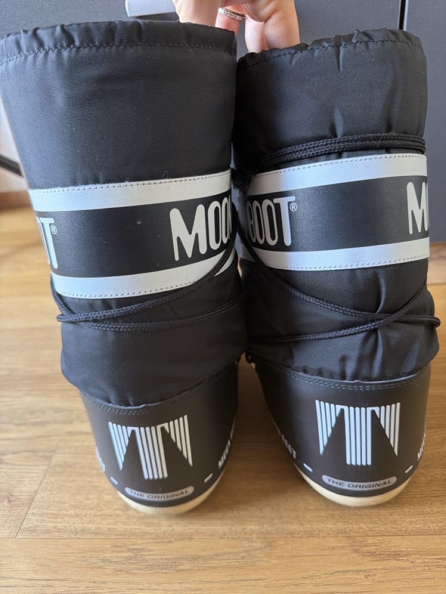 Moon Boot Scarpe da uomo: Moon boot 35-38 – Usato da Hausen AG venduto da nik_9sg2 4