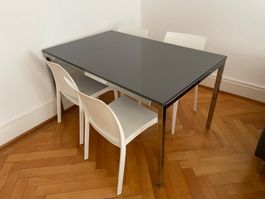 Table à manger moderne, plateau en verre fumé + 4 chaises