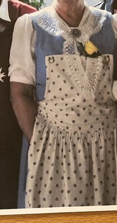Vestiti: Zürcher Tracht – Usato da Riehen venduto da Rodiba