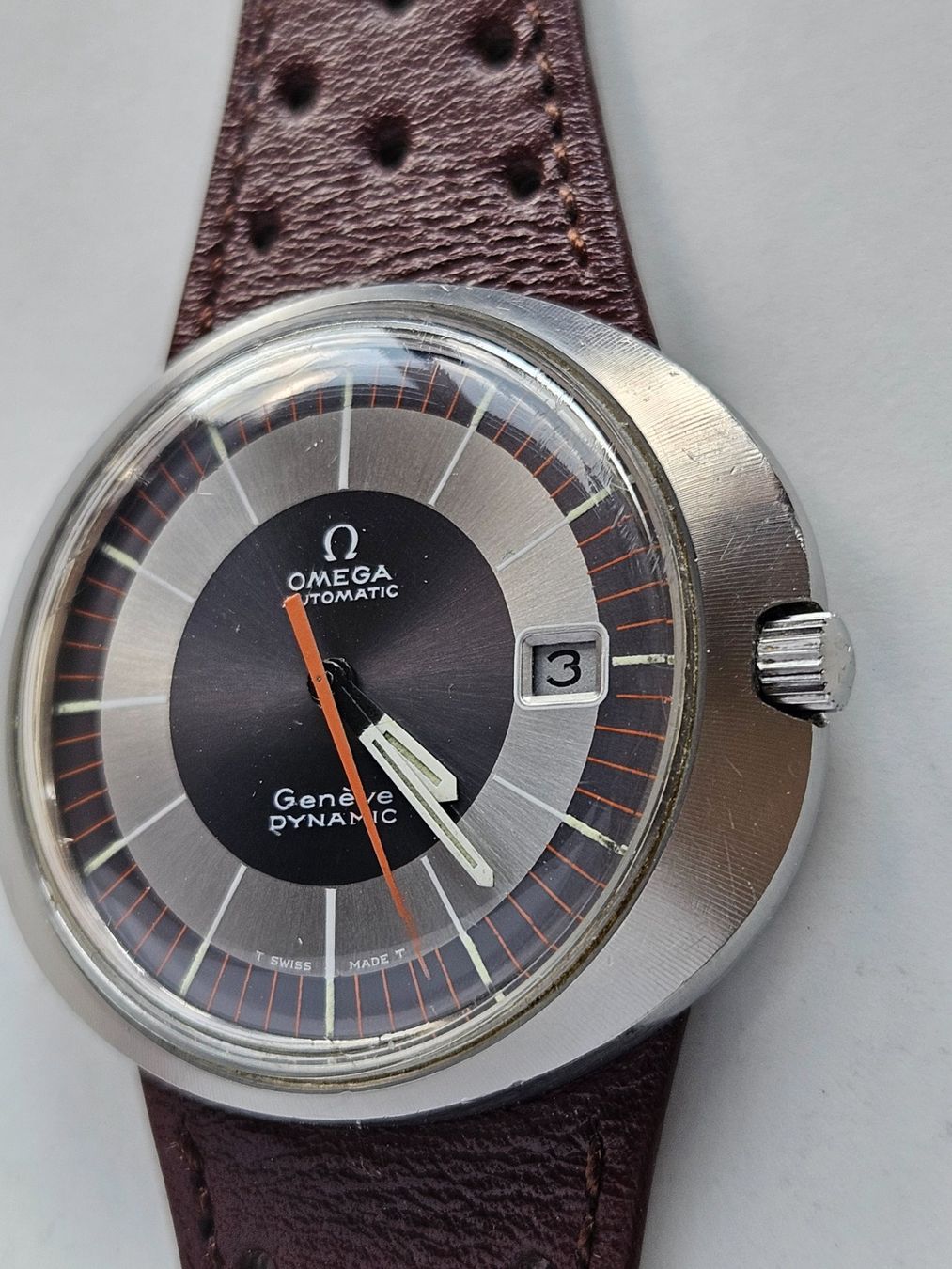 Omega Orologi: 664 Omega Dynamic Geneve Automatic Date Bull Eye – Usato da Berikon venduto da mmm21 2