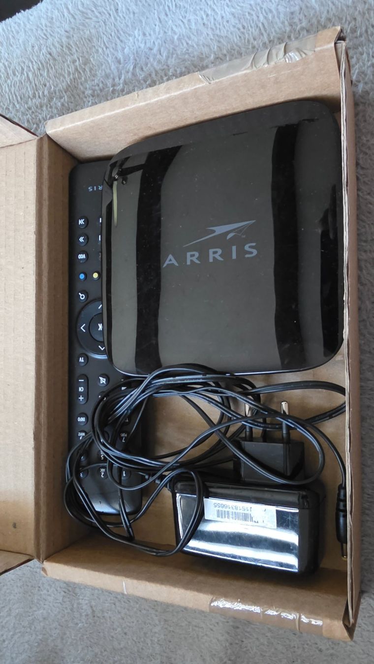 Lettore multimediale & Streamer: Arris VIP 1113 TV Box – Usato da Bionnens venduto da Meg011