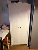 Kinderschrank weiss – viel Stauraum