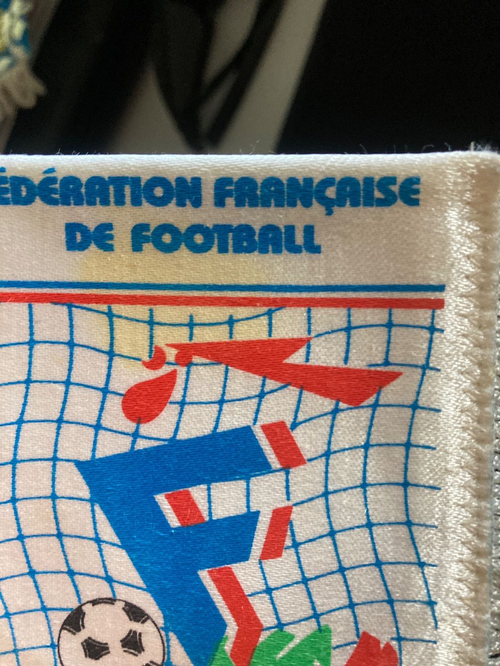 Fahnen: Wimpel Équipe de France – Gebraucht aus Erde von Guix1892 2