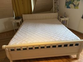 Bett 180x200 inkl. Matratze und Lattenrost