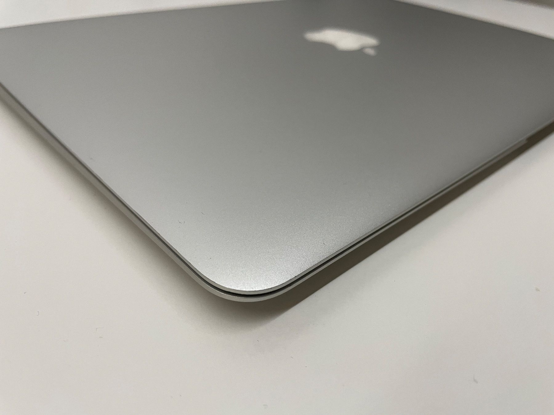 Apple Notebook: Macbook Air 13" A1466 (2012) – Usato da Pfungen venduto da gilbertfr 1