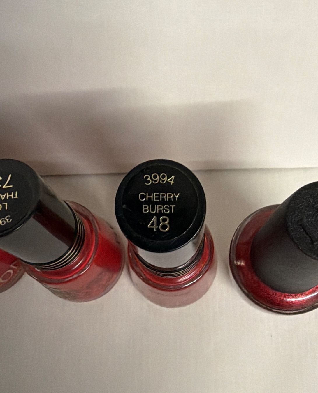 Smalto per unghie: Rote Nagellacke von Revlon und OPI – Usato da Nussbaumen AG venduto da Owert 4