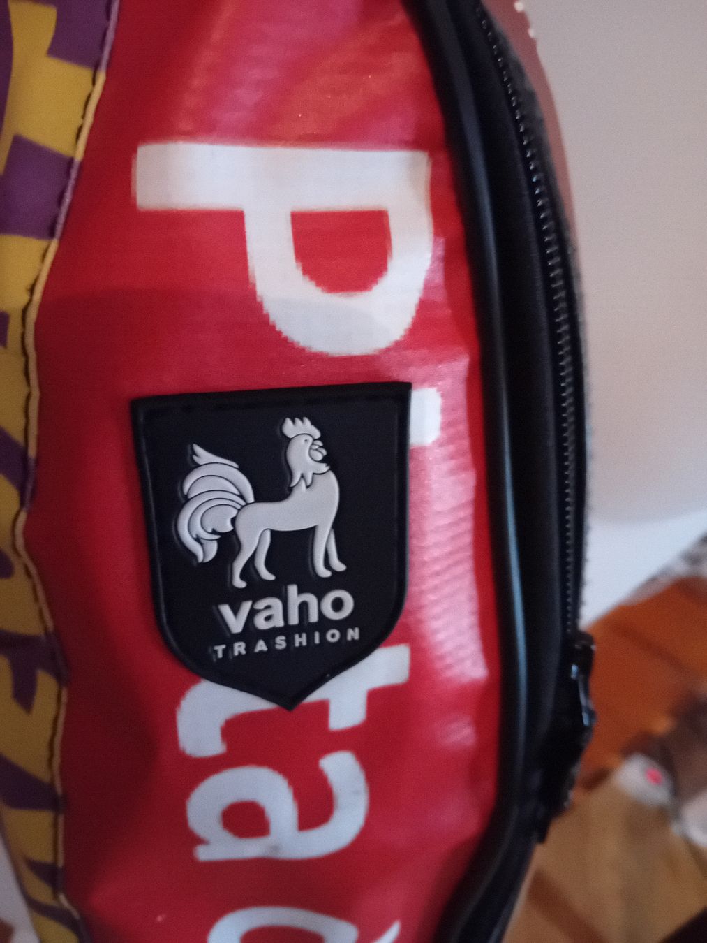 Taschen: VAHO trashion borsa banana – Gebraucht aus Biasca von Old_6blh 1