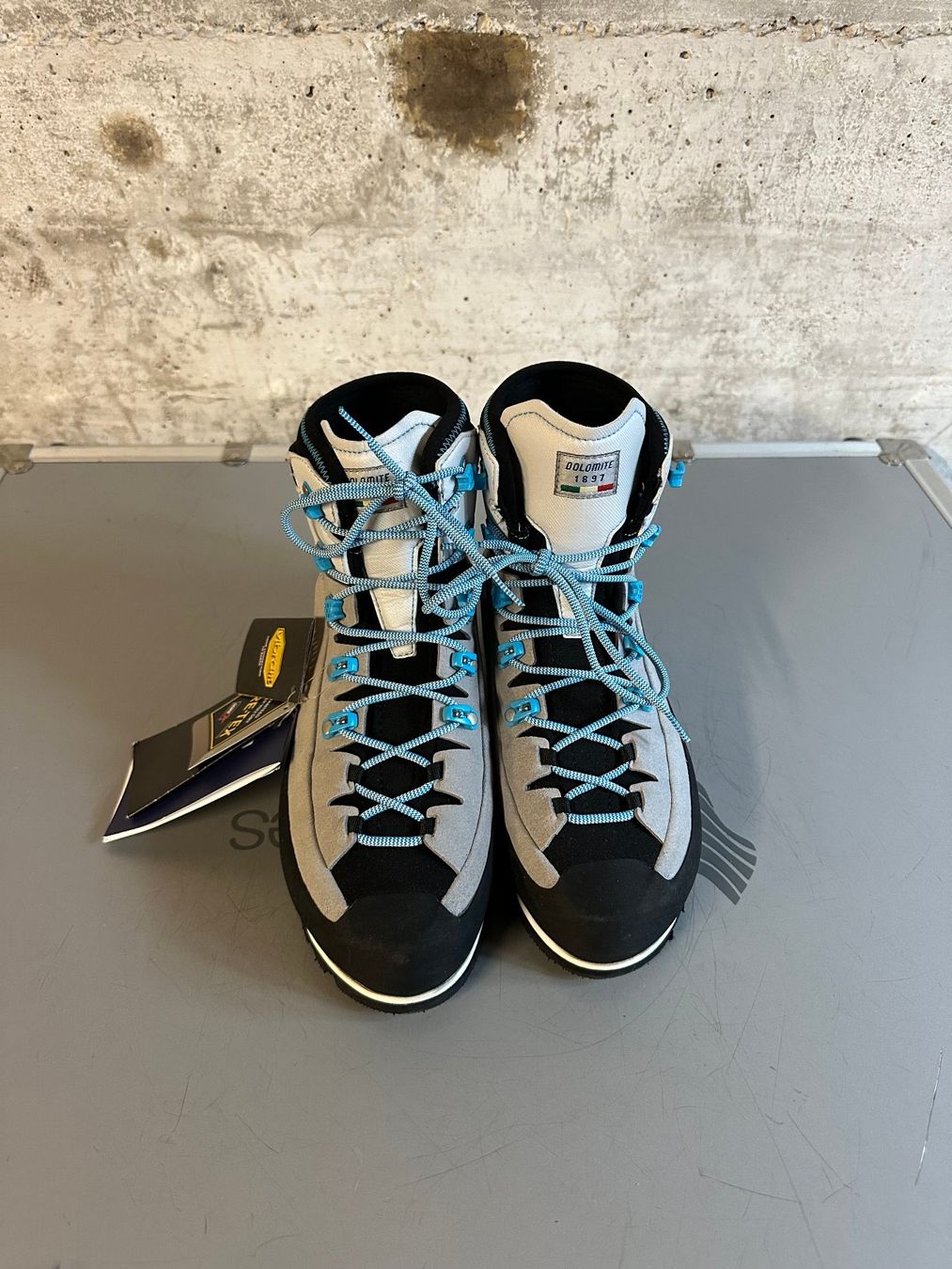 Dolomite Chaussures femmes: Dolomite Wanderschuhe Neu Gr. 38 2/3 – D'occasion à Emmenbrücke par karkarkar 2