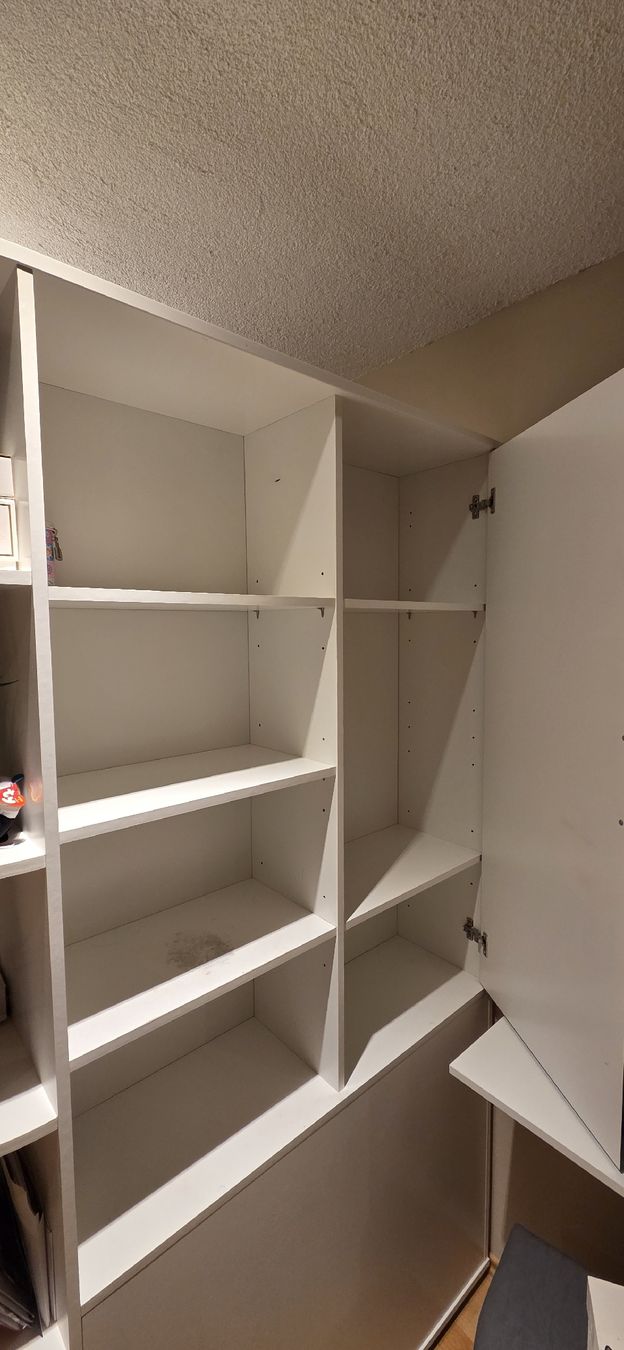 Conforama Armadi: Begehbarer Kleiderschrank – Usato da Zuzwil SG venduto da cin_7wq9 2