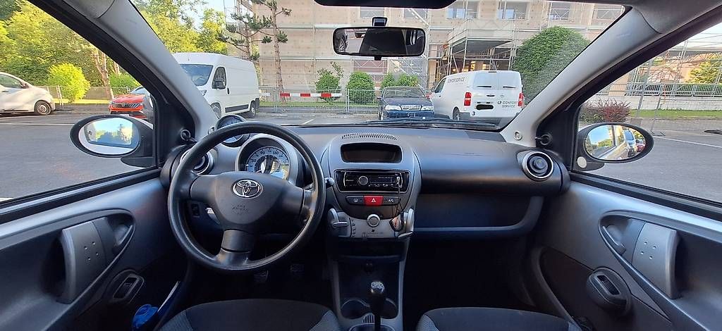 Toyota Automobili: Toyota Aygo 1.0 – Usato da Chavannes-Renens venduto da 717_qxv9 3
