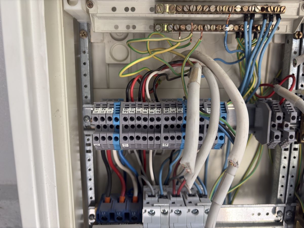 Hager Elektronikbauteile: Schalttafel – Gebraucht aus Bürglen UR von Cardosoluis 5