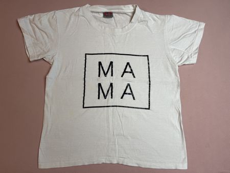 Weisses MAMA T-Shirt Grösse M Ninisseum
