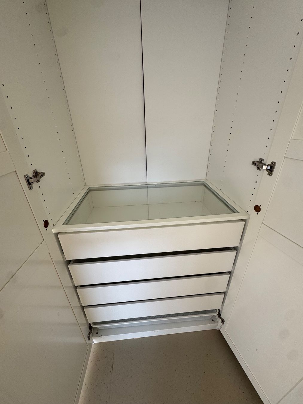 Ikea Armadi: PAX Kleiderschrank mit Schubladen – Usato da Zürich venduto da pamleano 1