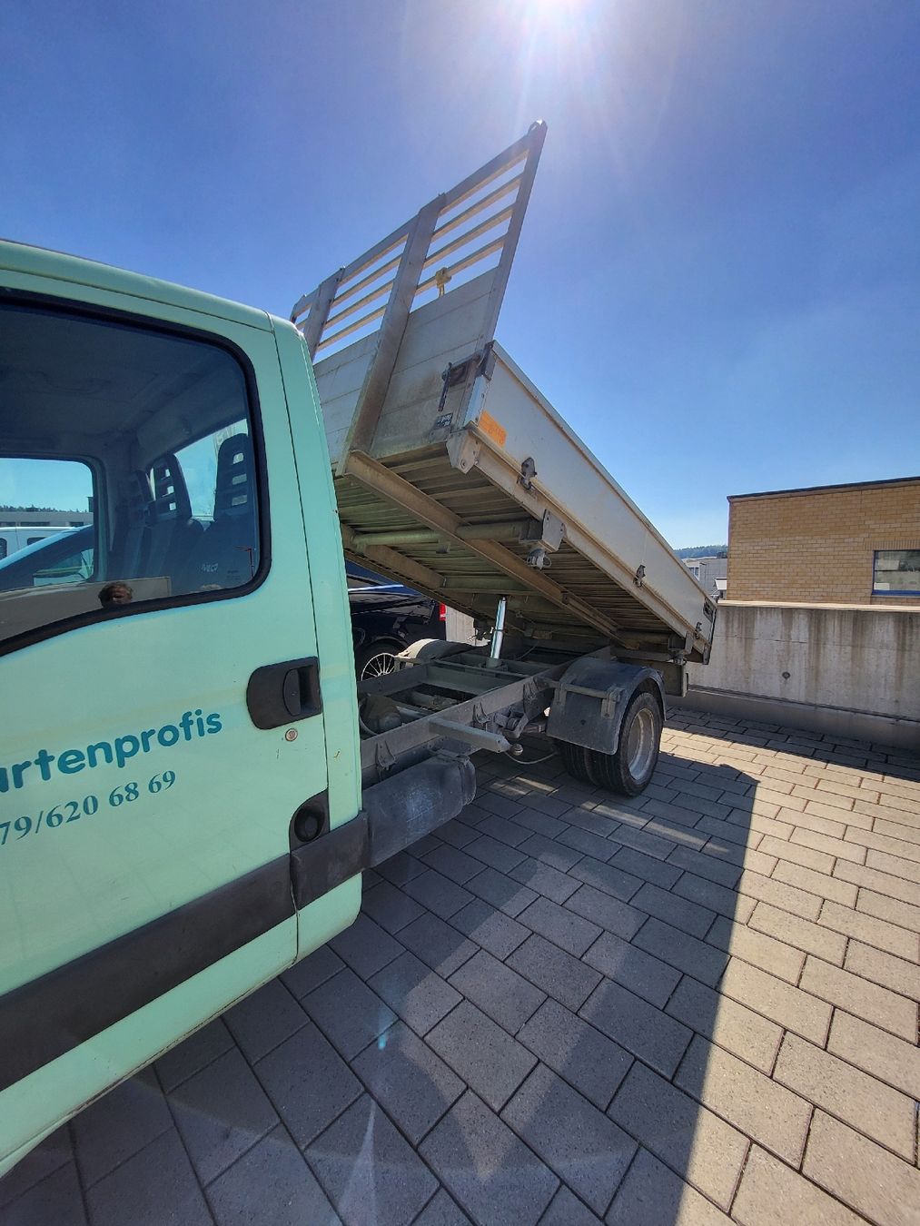 Iveco Veicoli commerciali: Lieferwagen Kipper Iveco Daily   – Usato da Effretikon venduto da Danelladekolicious 4