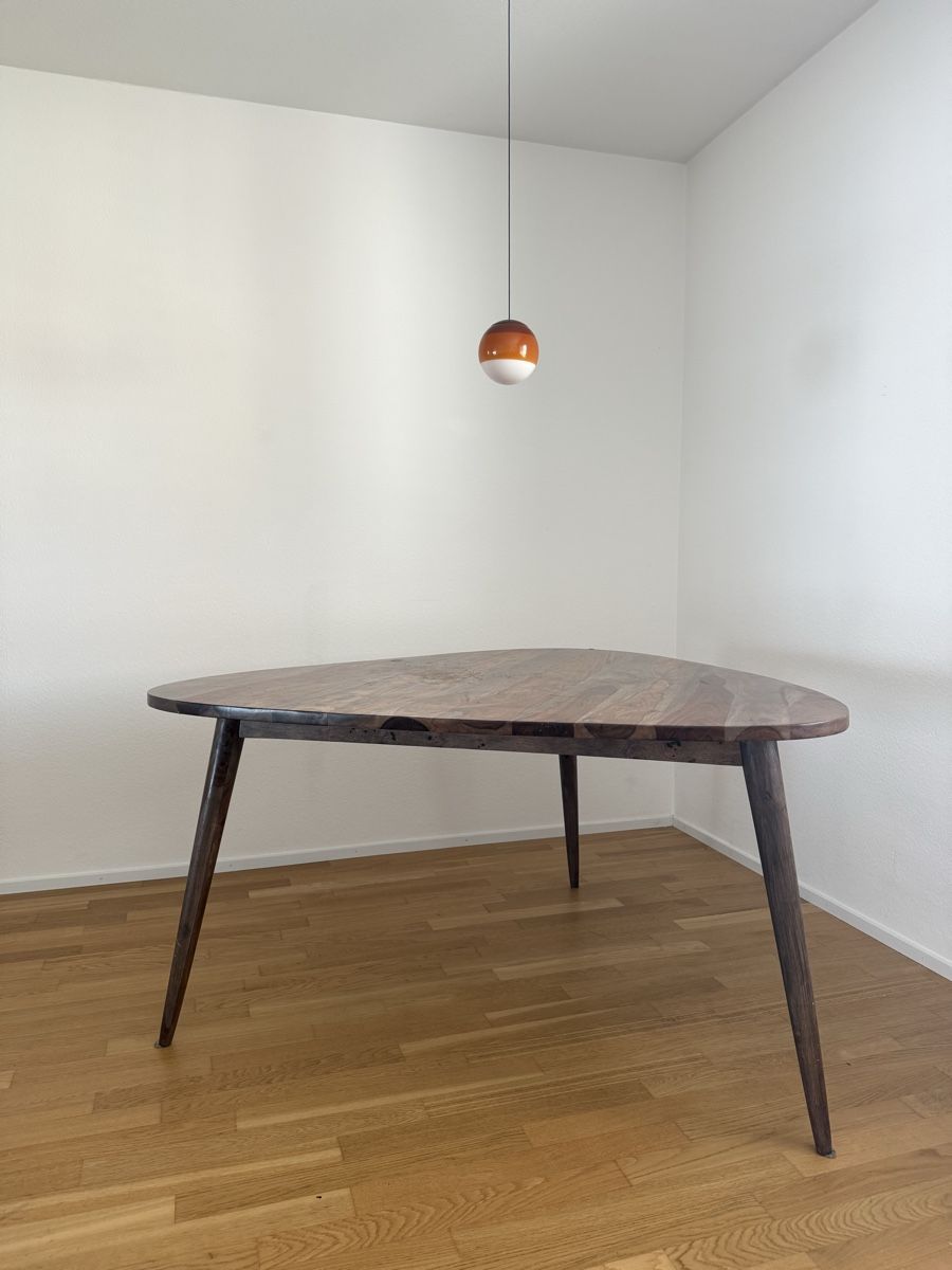 Maisons du monde Tavoli: Maison du Monde table à manger 6 personnes – Usato da Basel venduto da ina_c9yy