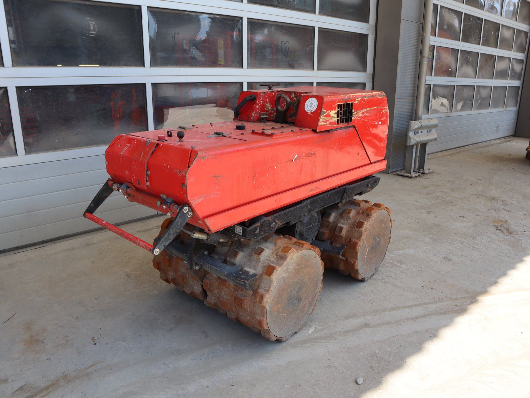 Tutte le macchine: Dynapac LP 8500 Grabenwalze – Usato da Hasle LU venduto da Arag08 5
