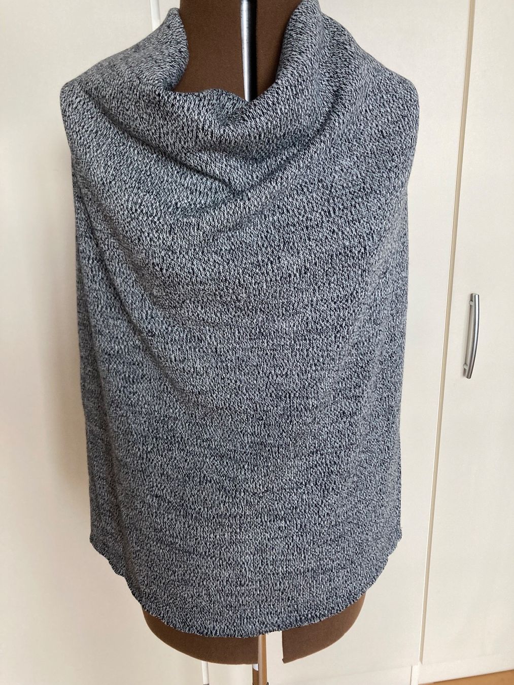 Tessuti: Stoff - Strick schwarz-weiss meliert, 150cmx80cm – Nuovo (secondo la descrizione) da Meggen venduto da tulipe21 1