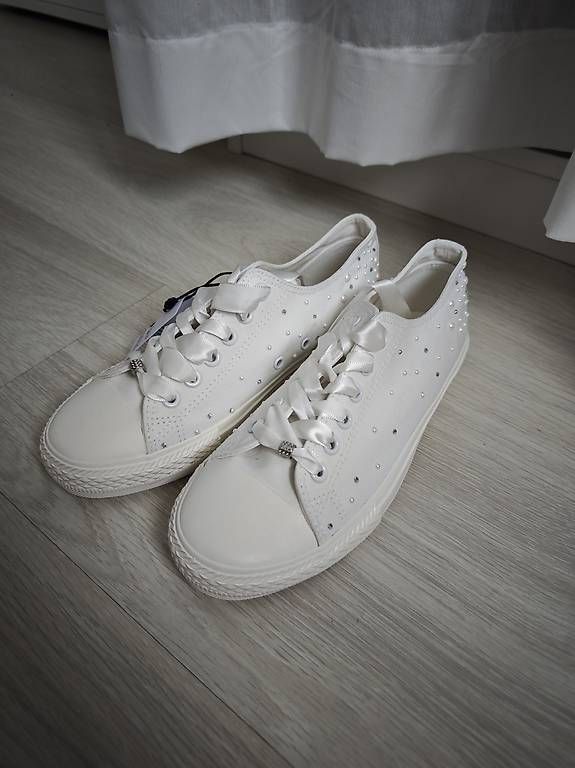 Scarpe da donna: Sneaker für Hochzeit – Usato da Chur venduto da cap_cj27 2
