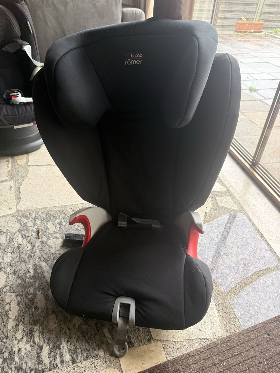 Britax Römer Seggiolini per auto: Römer Auto Kindersitz – Usato da suhr venduto da qwertzu04