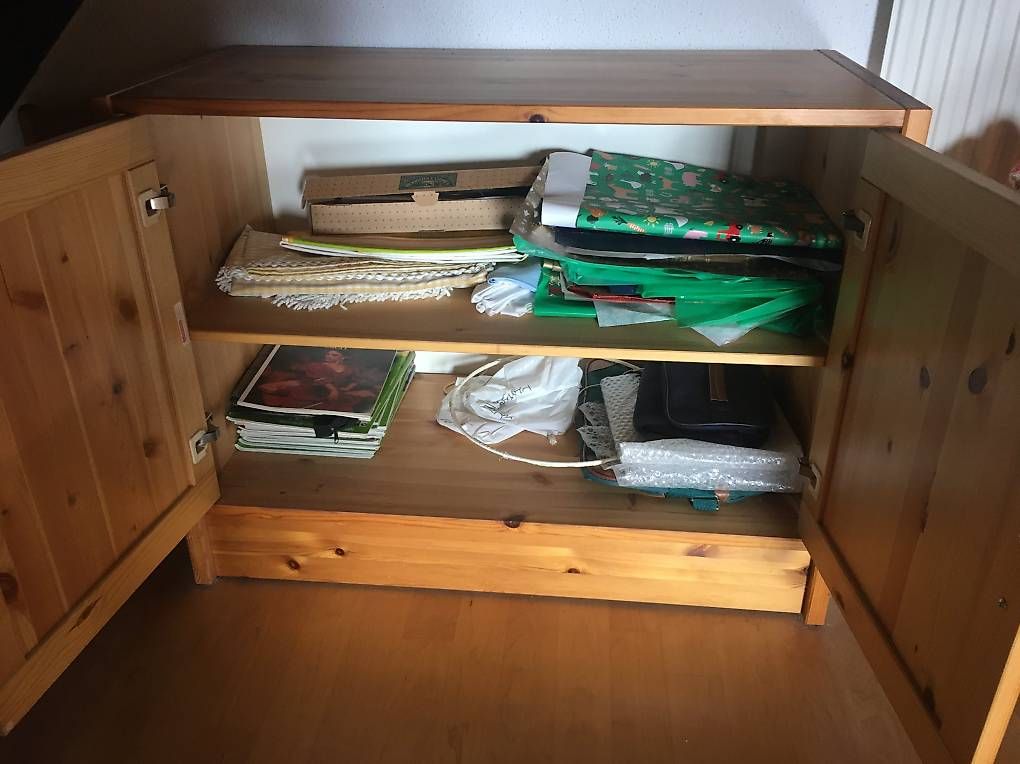 Kommoden: Holzkommode aus Kiefer mit Tablar – Gebraucht aus Zürich von BuenosAires03 2