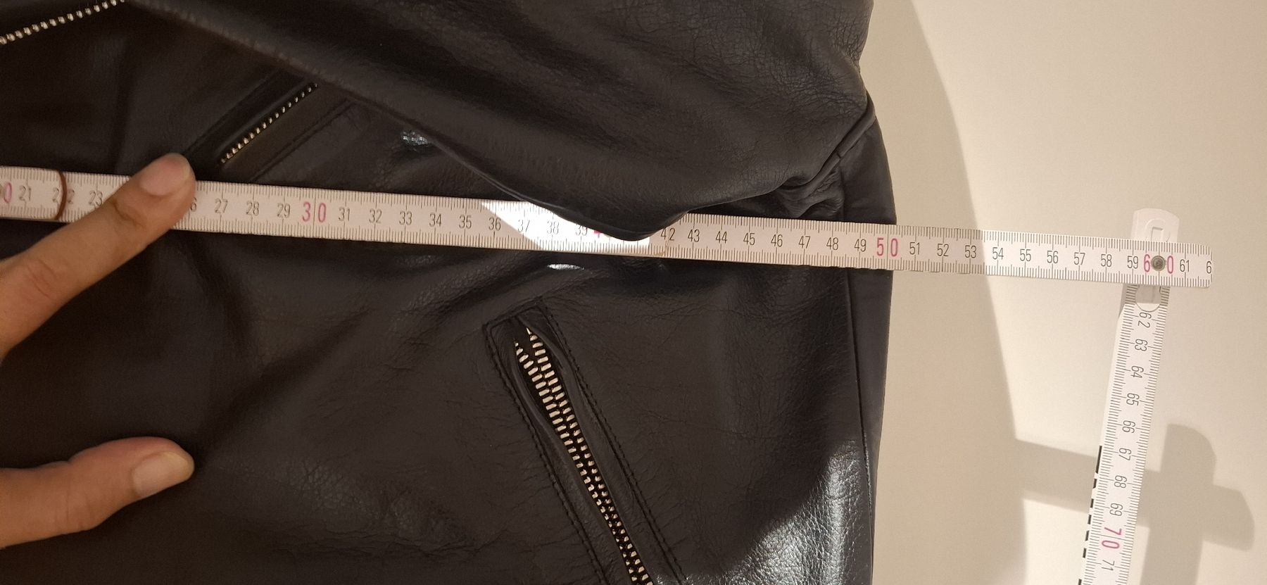 Sandro Jacken: Sandro Leather Jacket Black Size M Good Condition – Gebraucht aus Wallisellen von joe_w8ns 5