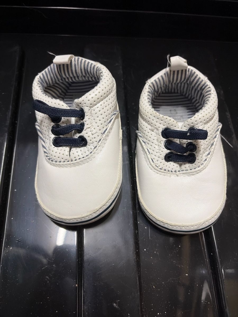 Scarpe per ragazzi: Babyschuhe 12-18 Monate – Usato da Granges-Paccot venduto da Fwaeber