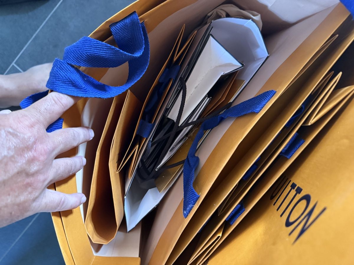 Borse: Louis Vuitton Papiertaschen und Verpackungen verschiedene Gr – Usato da Freidorf TG venduto da PiccadillyLine 3