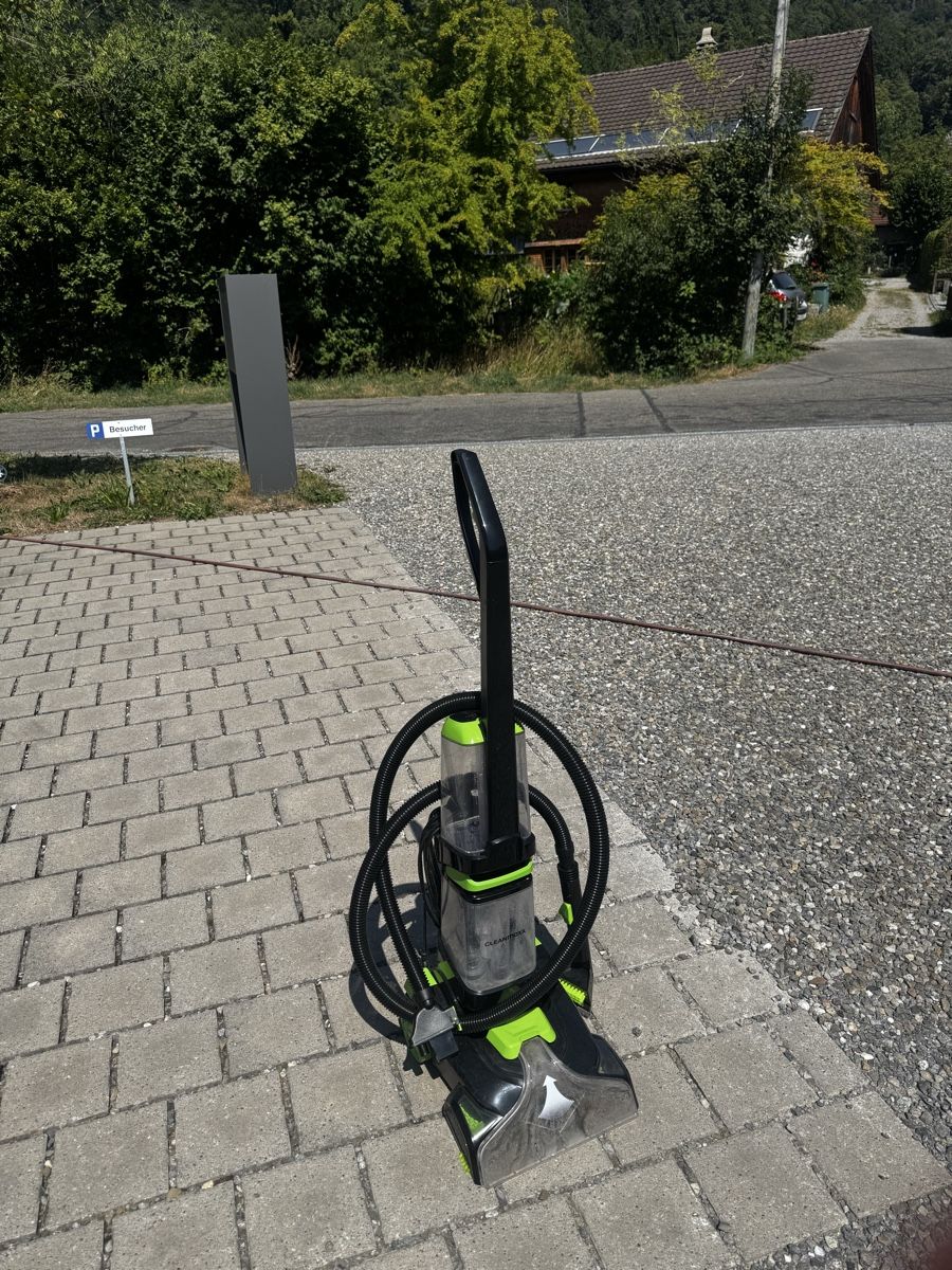 Tutte le macchine: Teppichreiniger CLEANmaxx mit Schlauch neuwertig – Usato da Glattbrugg venduto da Marius12 2