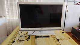 32" Fernseher Grundig weiss