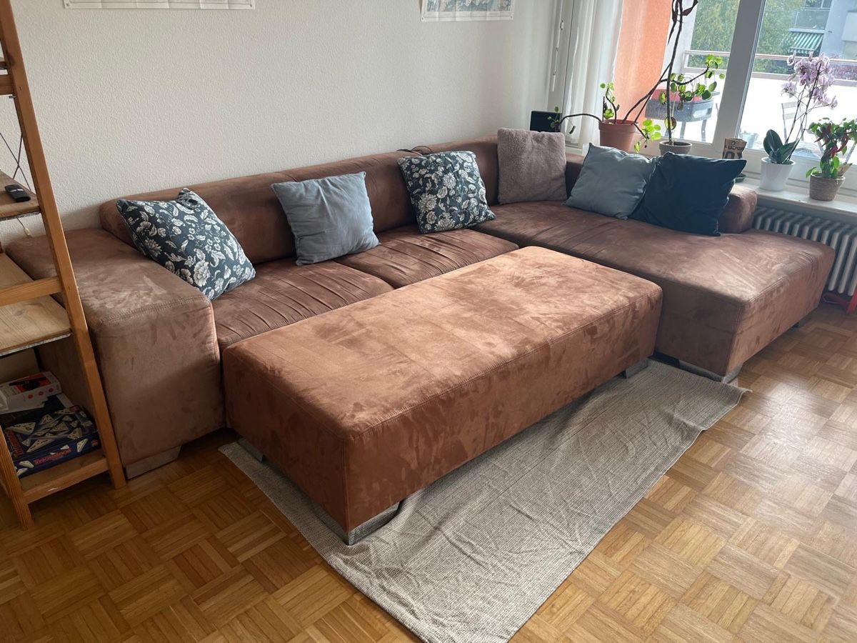Divani: Ecksofa Braun mit Hocker – Usato da Bern venduto da jer_8w9t 5