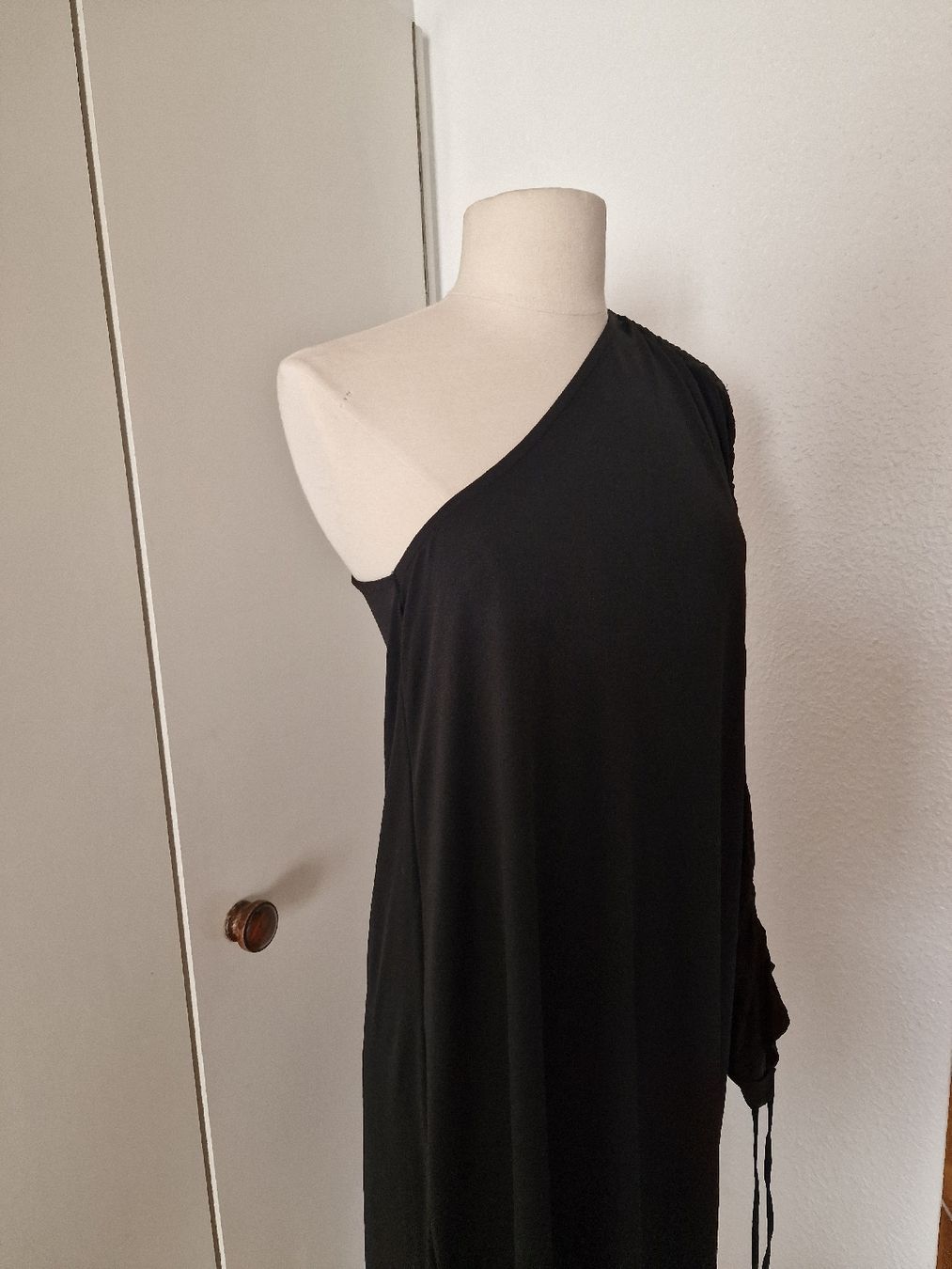 H&M Vestiti: Robe de soirée H&M noire S neuve – Nuovo e nell'imballaggio originale da Perly venduto da dayna_46 4