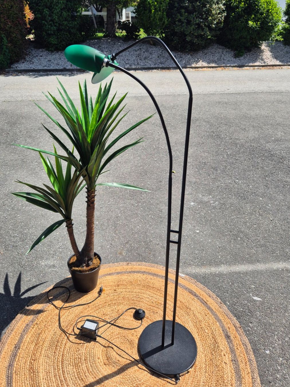 Lampade: Lampe sur pied, lampadaire vintage – Usato da Fully venduto da tameab