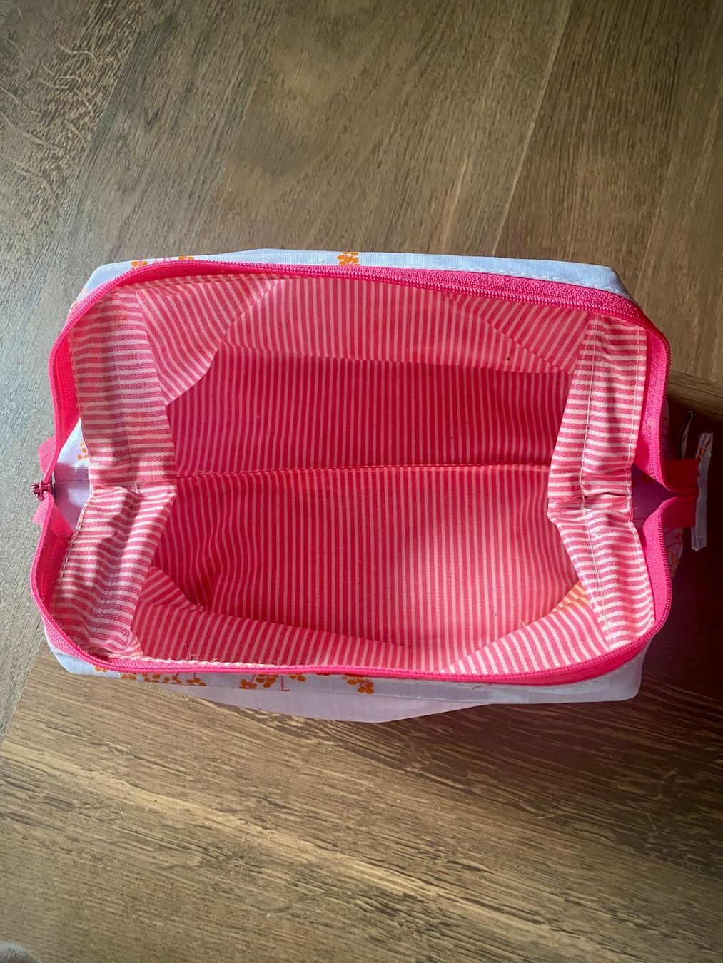 Custodie per cosmetici: Necessaire – Nuovo (secondo la descrizione) da Chur venduto da sop_6bgy 1