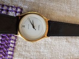 Tissot Stylist Armbanduhr Quarz goldfarben Lederband