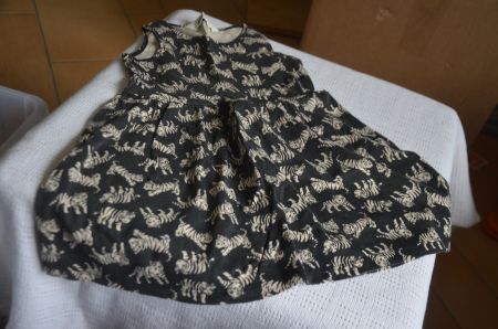 TAILLE 98-104 - JOLIE ROBE