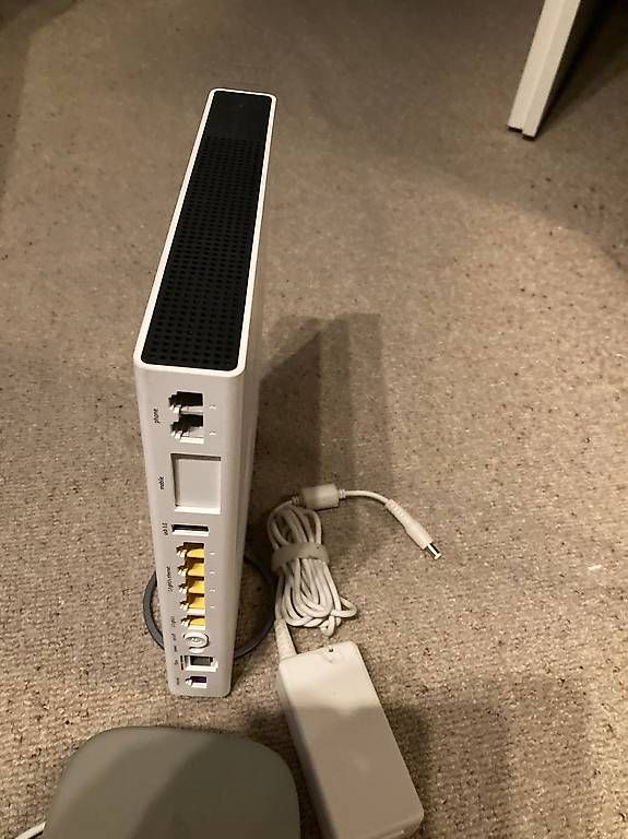 Modems & Router: SWISSCOM TV und Internet  Router – Gebraucht aus Steinhausen von Atox77