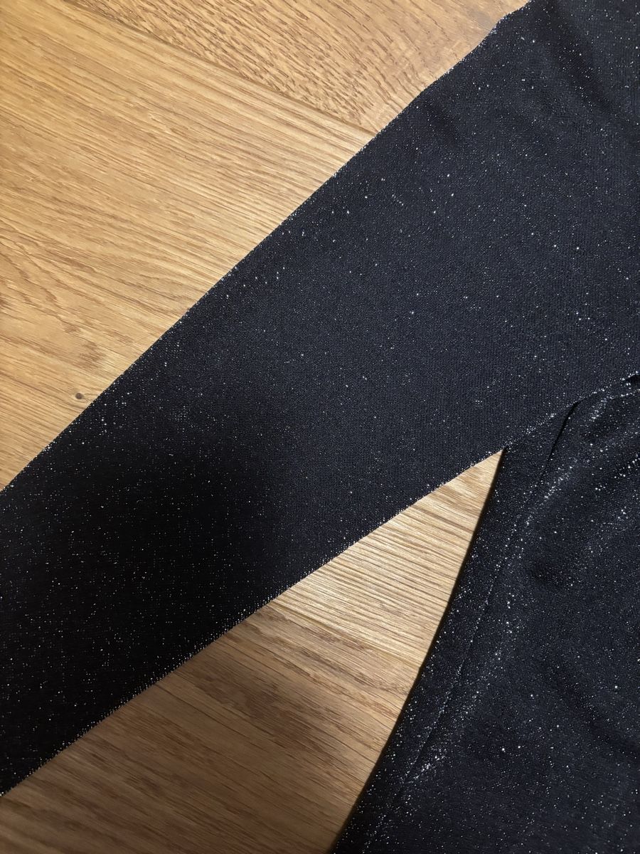 Only Tops: Sparkly Black Top ONLY, Gr. S – Gebraucht aus Männedorf von giu_wm6d 2