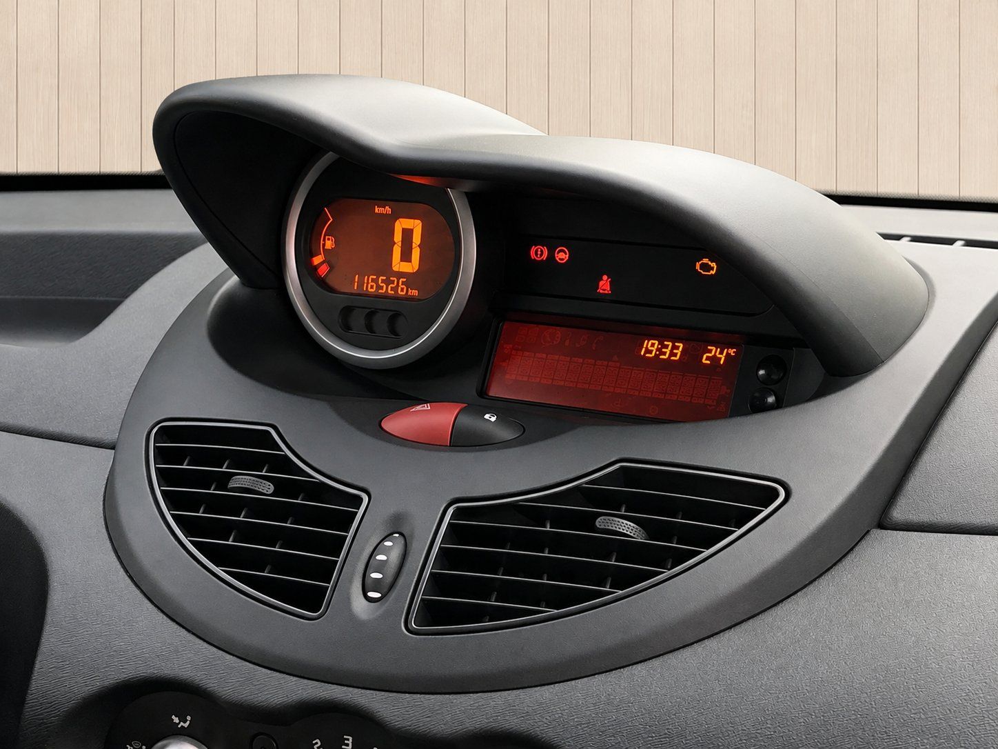 Renault Autos: RENAULT Twingo 1.2 16V – Gebraucht aus Rünenberg von MS.Cars 6