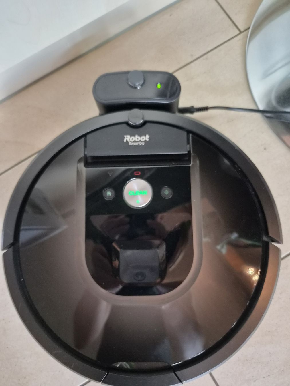 Irobot Staubsauger & Zubehör: iRobot Roomba 980 Saugroboter – Gebraucht aus Sigriswil von Aline_87 2