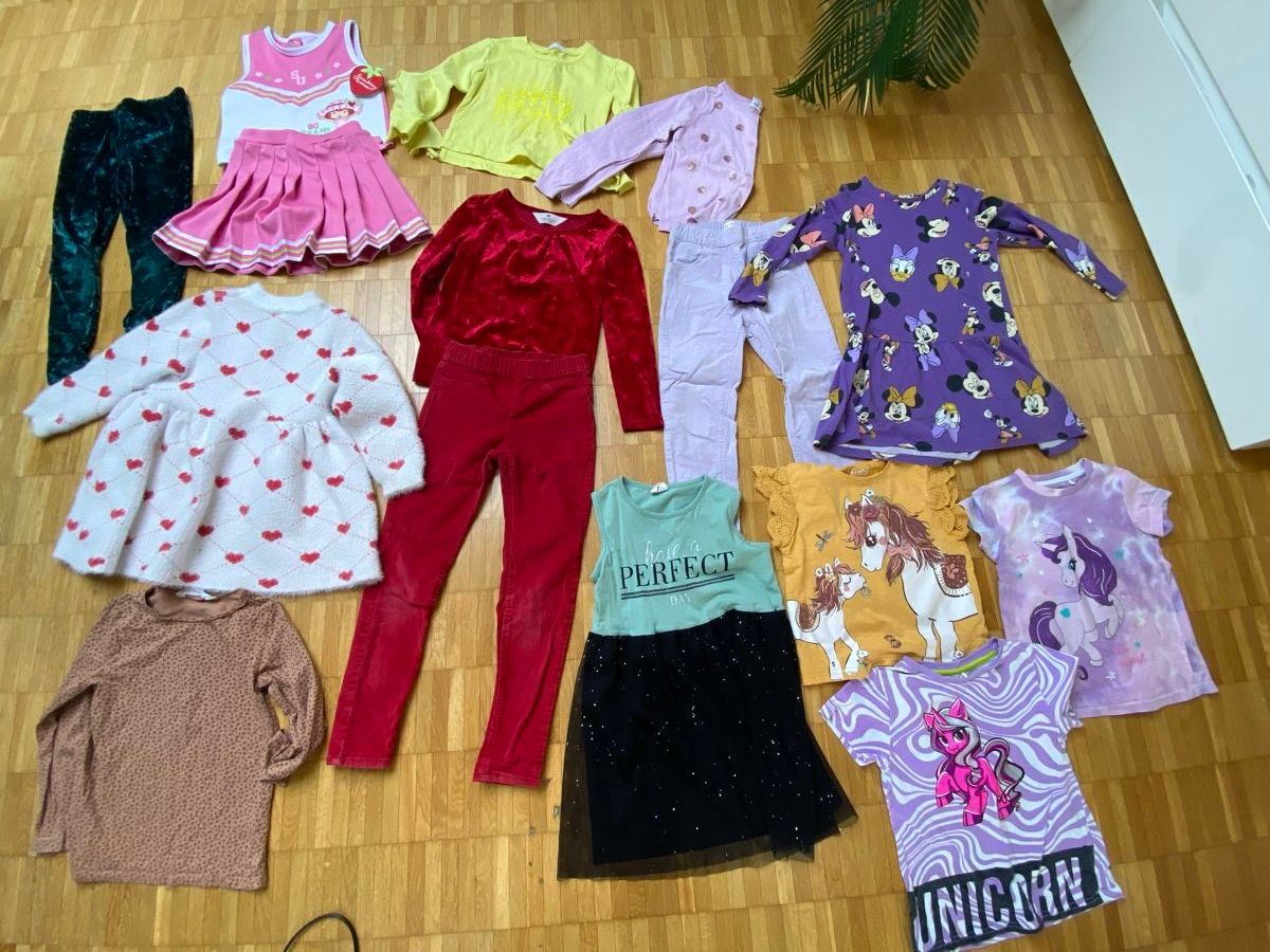 H&M Kleiderpakete & -sets: Kleiderset – Gebraucht aus Blonay von art_7f87