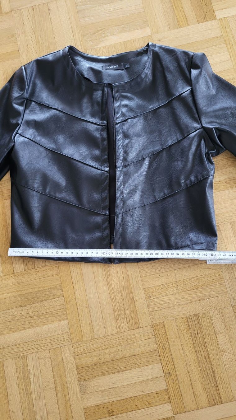 Jacken: Kurze Jacke im Leder-Imitat-Look – Neu (gemäss Beschreibung) aus Horw von Pfderi0 2