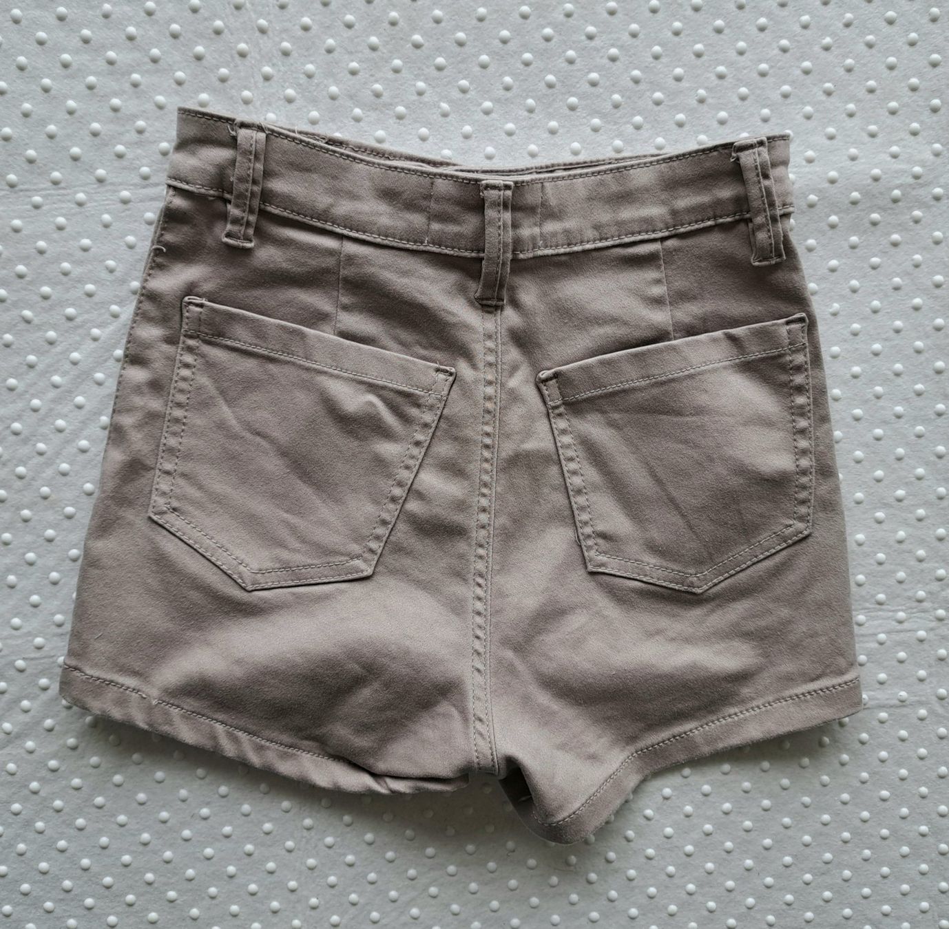 Pantaloni: TERRANOVA Shorts, Beige, Grösse 36 – Usato da Gysenstein venduto da joshuas81 1