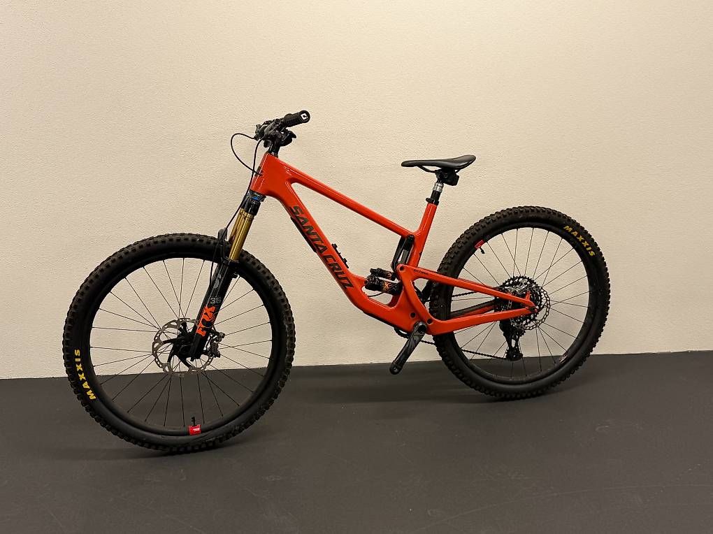 Biciclette: Santa Cruz Hightower V2 CC 2022 – Usato da Eschenbach SG venduto da gychaleo