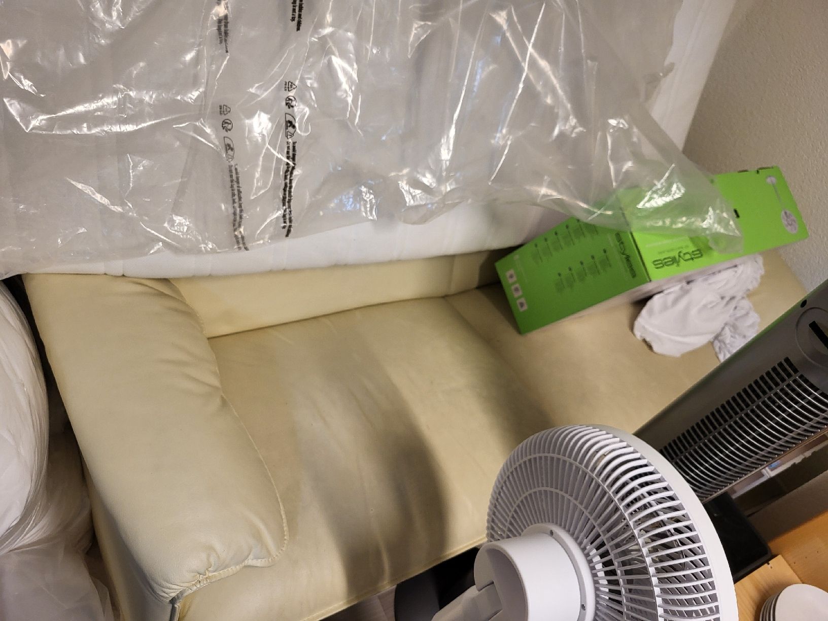 Divani: Leder-Sofa, creme-weiss – Usato da Zürich venduto da weibelfamily 2