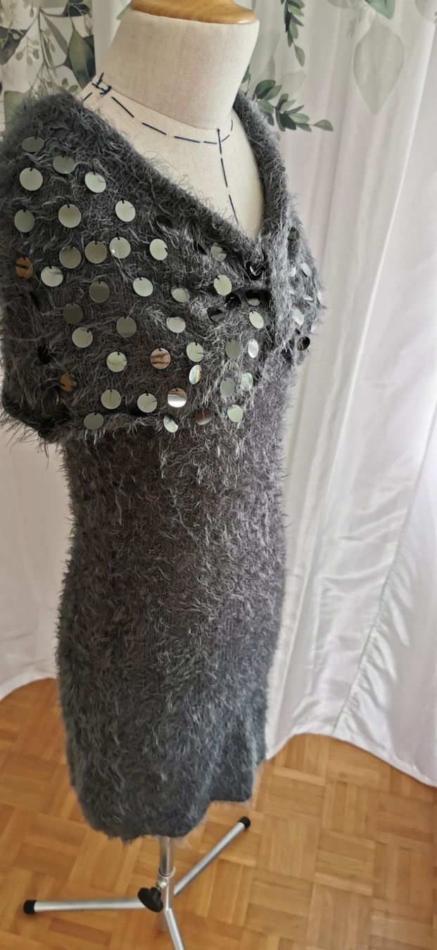 Vestiti: Strickkleid anthrazit one size – Usato da Zwillikon venduto da Leewii 2